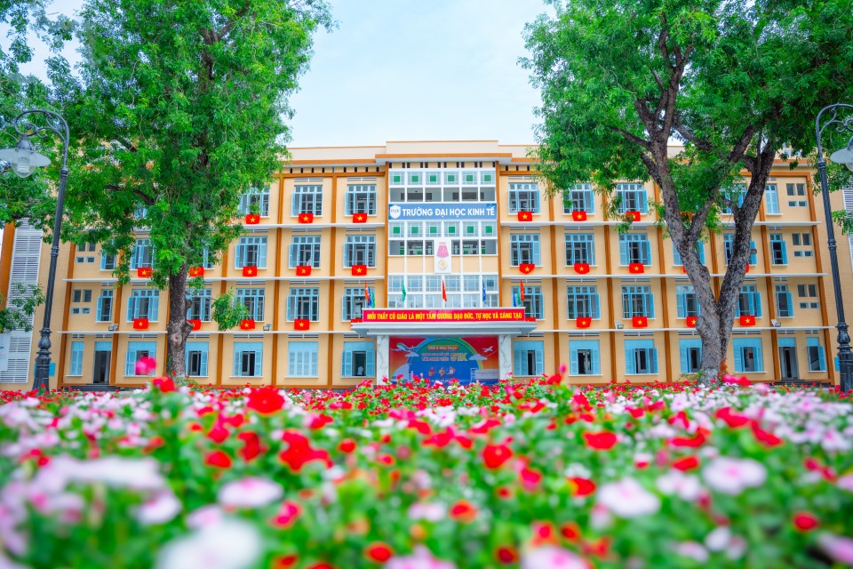 Tòa nhà Trường Đại học Kinh tế – Đại học Đà Nẵng